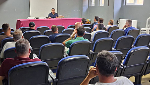 ÇANAKKALESPOR FUTBOL AKADEMİSİ'NDE VELİ BİLGİLENDİRME TOPLANTISI