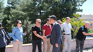 ÇOMÜ'DE GELENEKSEL BAYRAMLAŞMA TÖRENİ GERÇEKLEŞTİRİLDİ
