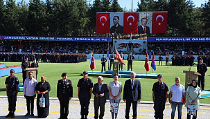 MEHMETÇİKLERDEN ANT İÇME TÖRENİ