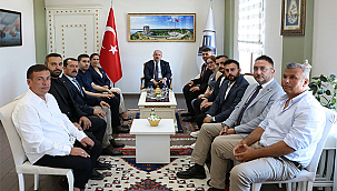 MHP ÇANAKKALE İL YÖNETİMİNDEN VALİ TORAMAN'A ZİYARET