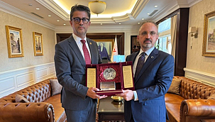 REKTÖR ERENOĞLU'NDAN İÇİŞLERİ BAKAN YARDIMCISI TURAN'A ZİYARET