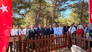 ŞEHİT TABİP BİNBAŞI MEHMET İSMAİL BEY KABRİ BAŞINDA ANILDI