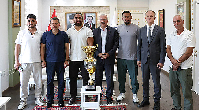 BAŞPEHLİVAN FİNALİSTİ FEYZULLAH AKTÜRK'TEN VALİ TORAMAN'A ZİYARET