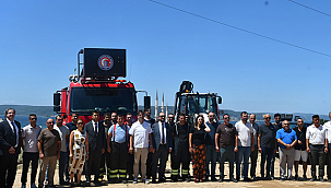 REKTÖR ERENOĞLU, YANGINLA MÜCADELEDE GÖREV ALAN ÇOMÜ PERSONELİYLE BİR ARAYA GELDİ