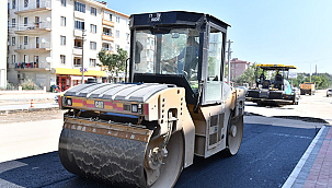TROYA CADDESİ'NDE ASFALTLAMA ÇALIŞMALARI BAŞLADI
