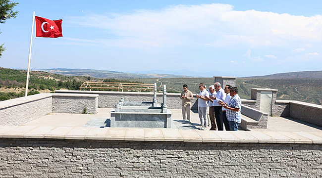 VALİ TORAMAN'DAN ECE BEY TÜRBESİ'NE ZİYARET