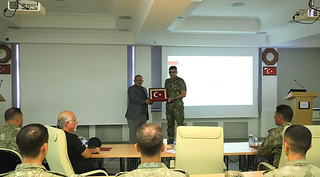 AÇASAM MÜDÜRÜ DR. İSMAİL SABAH'TAN HARBİYELİLERE KONFERANS