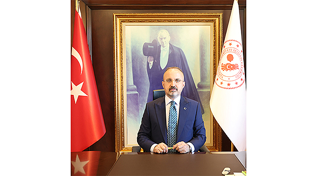 "ANAFARTALAR'DA YAZILAN DESTAN, MİLLETİMİZİN ŞEREFİDİR"