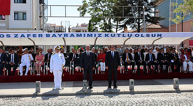 ÇANAKKALE'DE 30 AĞUSTOS ZAFER BAYRAMI COŞKUYLA KUTLANDI
