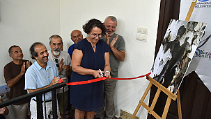 "DÜNYADAN KADRAJA, DUYGUDAN KİTABA" SANATSEVERLERLE BULUŞTU