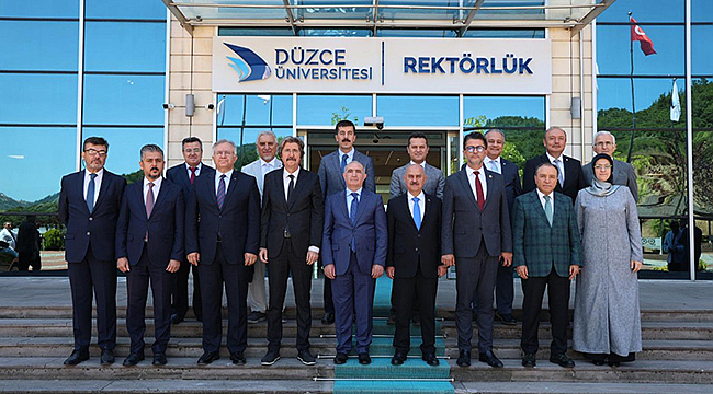 REKTÖR PROF. DR. RAMAZAN CÜNEYT ERENOĞLU ÜAK BAŞKANI OLDU