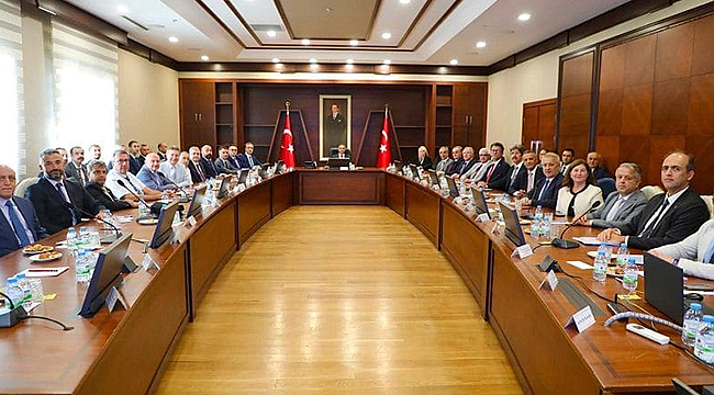 ÜNİVERSİTE HASTANELERİ İÇİN ÜST DÜZEY İSTİŞARE