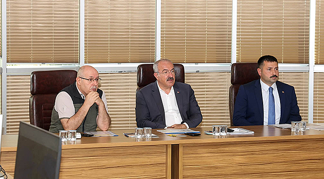 VALİ TORAMAN, YANGIN YÖNETİM MERKEZİ'NDE İNCELEMELERDE BULUNDU