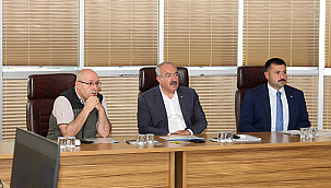 VALİ TORAMAN, YANGIN YÖNETİM MERKEZİ'NDE İNCELEMELERDE BULUNDU