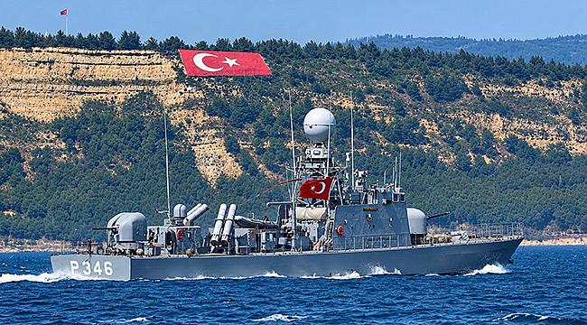 ZAFER BAYRAMI'NDA 3 SAVAŞ GEMİSİ HALKIN ZİYARETİNE AÇILACAK
