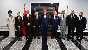 BİGA'NIN STRATEJİK PROJELERİ TİCARET BAKANLIĞI'NDA GÖRÜŞÜLDÜ