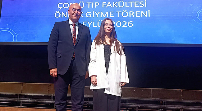 GENÇ HEKİM ADAYLARI ÖNLÜKLERİNİ GİYDİ