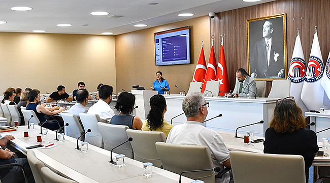 ÜNİVERSİTE DAİRE BAŞKANLARINA UKGS TANITIMI VE GEÇİŞ SÜRECİ TOPLANTISI GERÇEKLEŞTİRİLDİ