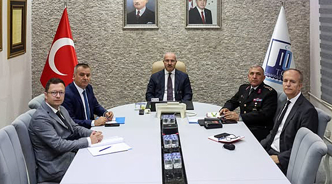 ÜNİVERSİTELER İÇİN GÜVENLİK TEDBİRLERİ MASAYA YATIRILDI