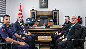 VALİ TORAMAN GÖKÇEADA İLÇE JANDARMA KOMUTANLIĞINI ZİYARET ETTİ
