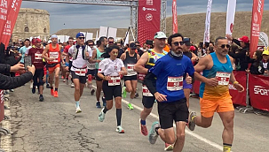11.⁠ ⁠ULUSLARARASI GELİBOLU MARATONU DÜZENLENDİ