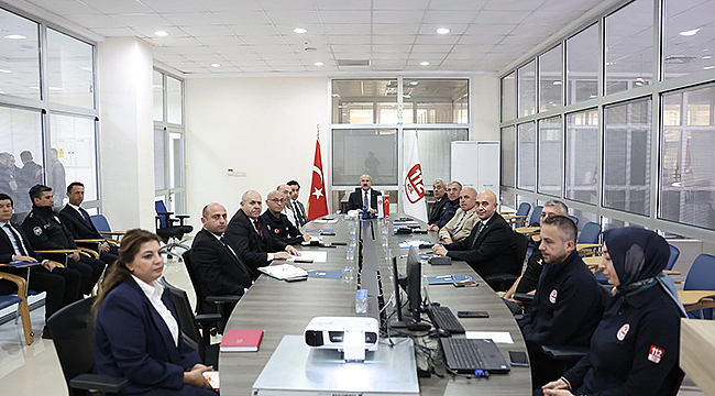 112 ACİL ÇAĞRI HİZMETLERİ MASAYA YATIRILDI