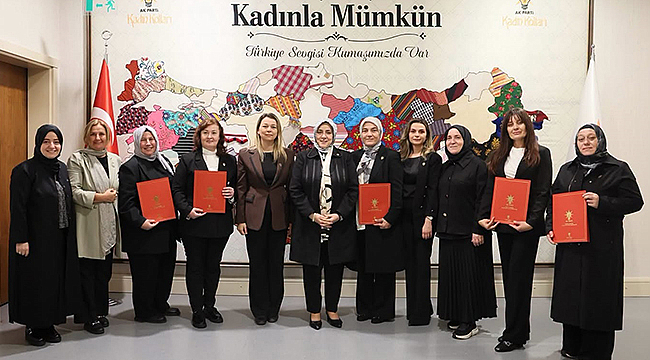 AK PARTİ'DE 5 İLÇEYE YENİ KADIN KOLLARI BAŞKANI