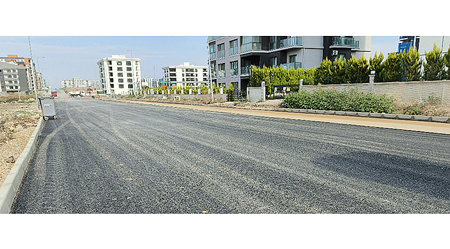 Barış Mahallesi'nde Cadde Yenilendi