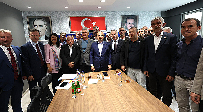 BİGA'DA 3 KÖY MUHTARI AK PARTİ'YE KATILDI
