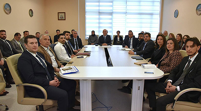 ÇANAKKALE'DE 13 KAMU HASTANESİNİN HİZMETLERİ DEĞERLENDİRİLDİ