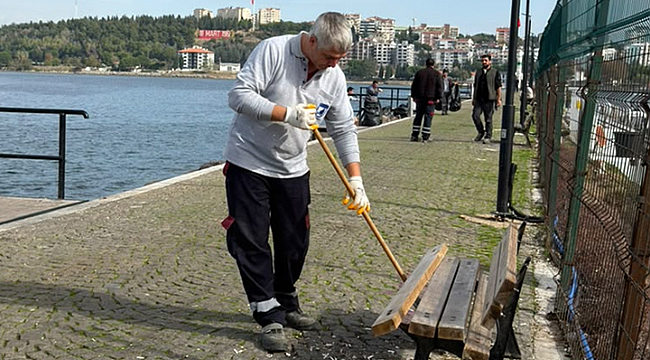 Çanakkale Marina'da Detaylı Temizlik Yapıldı