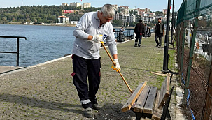 Çanakkale Marina'da Detaylı Temizlik Yapıldı