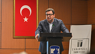ÇANAKKALE'NİN CUMHURİYET TARİHİ SEMPOZYUMDA ELE ALINDI