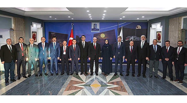 ÜAK BAŞKANI ERENOĞLU'NDAN VALİ TORAMAN'A ZİYARET